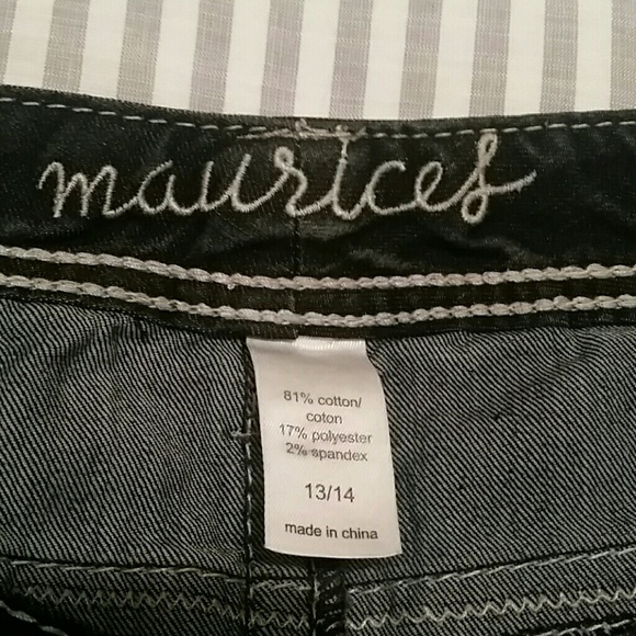 Like new Maurices denim skirt - Picture 3 of 6